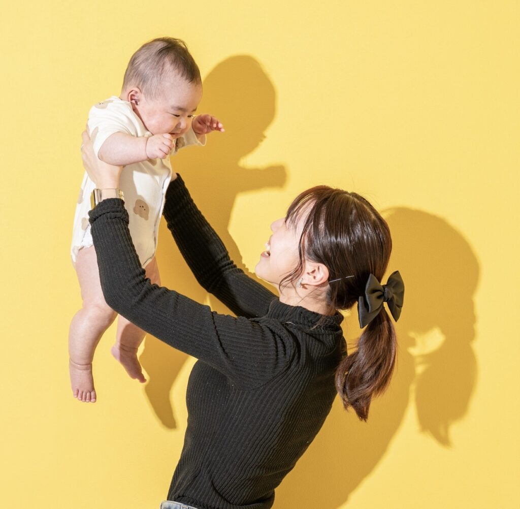 毎日の授乳や離乳食、おむつ替え、寝かしつけ。 赤ちゃんとの毎日は幸せだけど、気づけば「今日も一日が終わった！」とあっという間に過ぎていませんか？